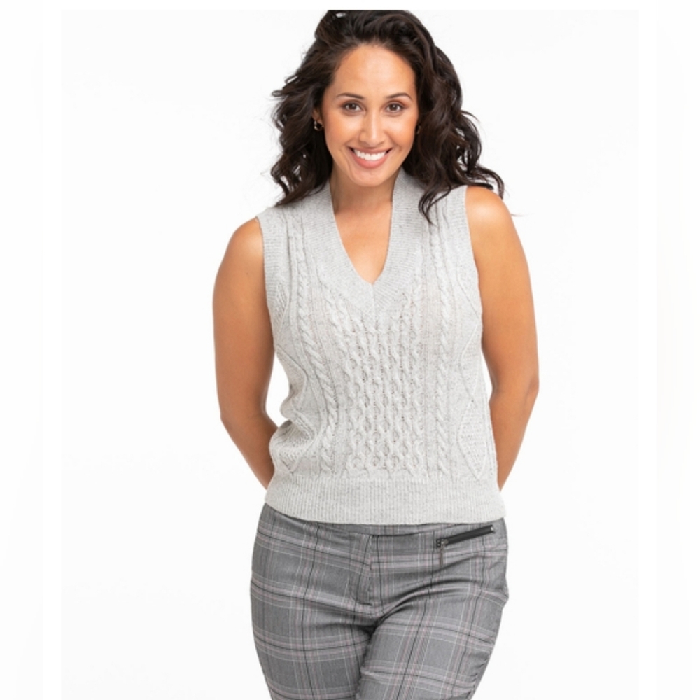 Cleo V-Neck Sweater Vest in Light Gray, petite size M